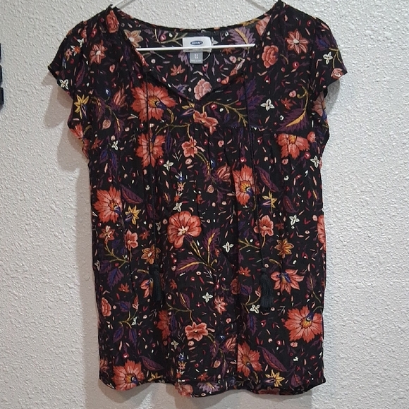 Old Navy Tops - Old Navy Black and Red Floral Blouse,  Ladies X-Small Floral Peasant Blouse